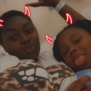 Meet your Posher, Leaah